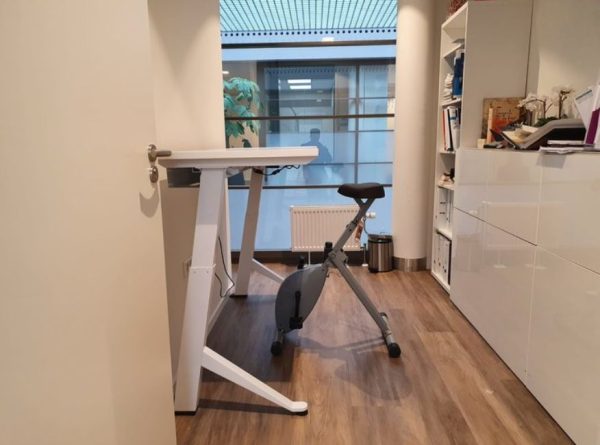 YDesk Sitz-Steh-Schreibtisch Bewegungskurs