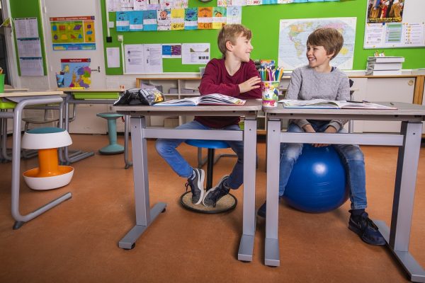ongo Schulsport im Klassenzimmer